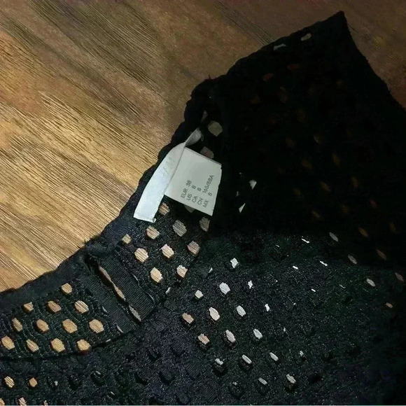 H&M Woman’s Size Sleeveless Black Dress With Beautiful Peekaboo Details - Picture 4 of 7